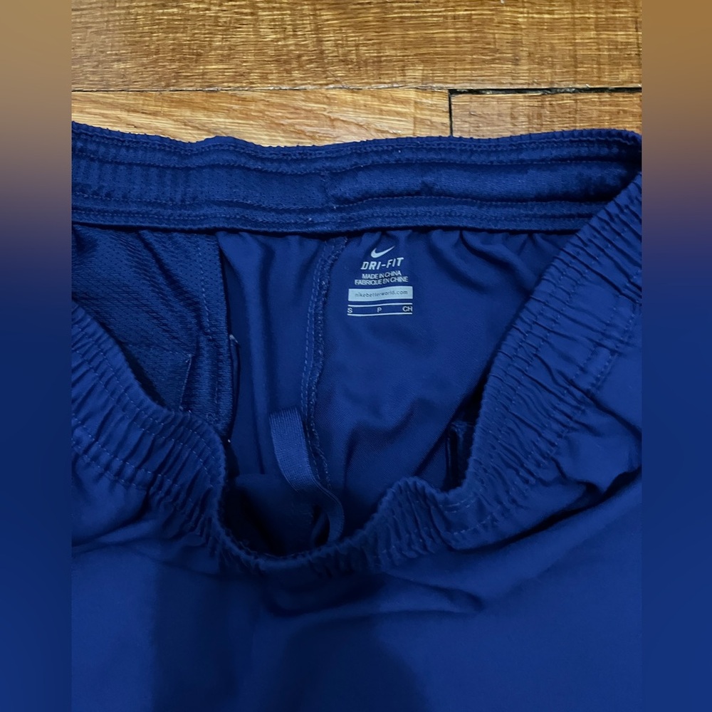 Men Nike Dri-Fit Standard Fit Training Shorts - Picture 2 of 4